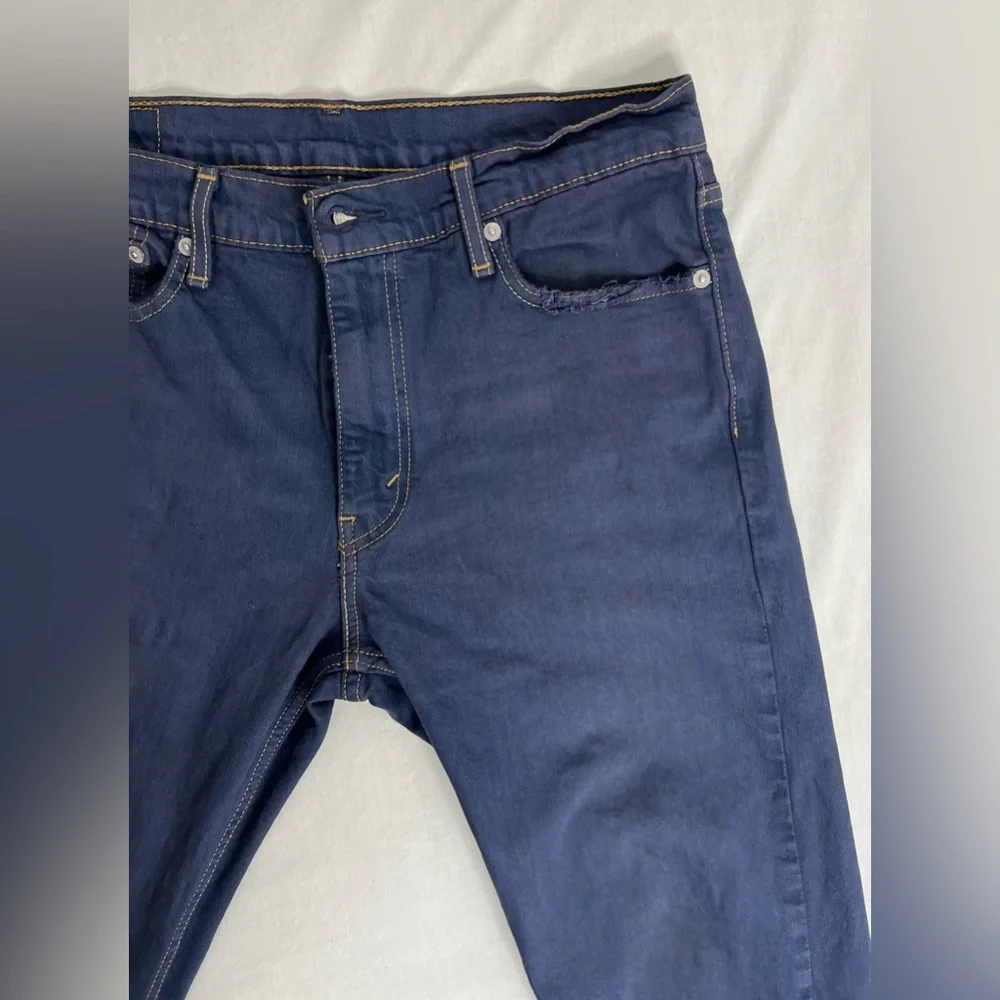 Levi Mens Jeans Straight Legs Navy Blue W32 L30 - Picture 8 of 12